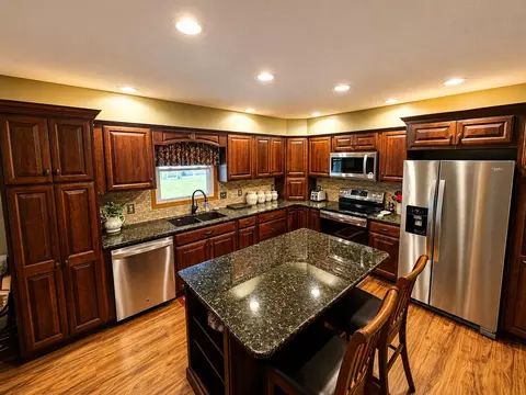 Kitchen - 503 Grenelefe Ct, Sidney, OH 45365 photo 4 of 5