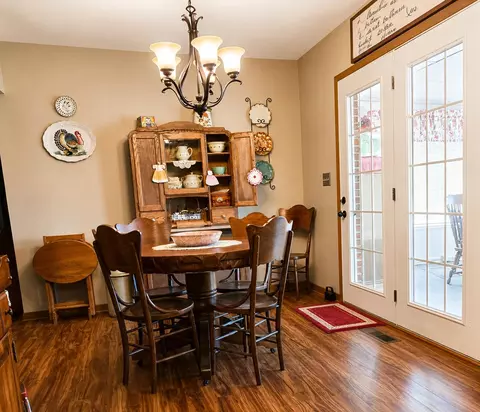 Dining - 503 Grenelefe Ct, Sidney, OH 45365 photo 2 of 2