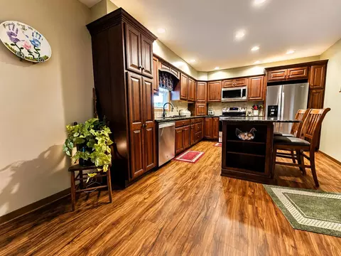 Kitchen - 503 Grenelefe Ct, Sidney, OH 45365 photo 5 of 5