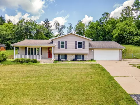 746 Spring Falls Ave, Springfield, OH 45502 photo 1