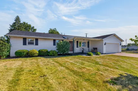 Exterior - 105 E Main St, Anna, OH 45302 photo 3 of 9