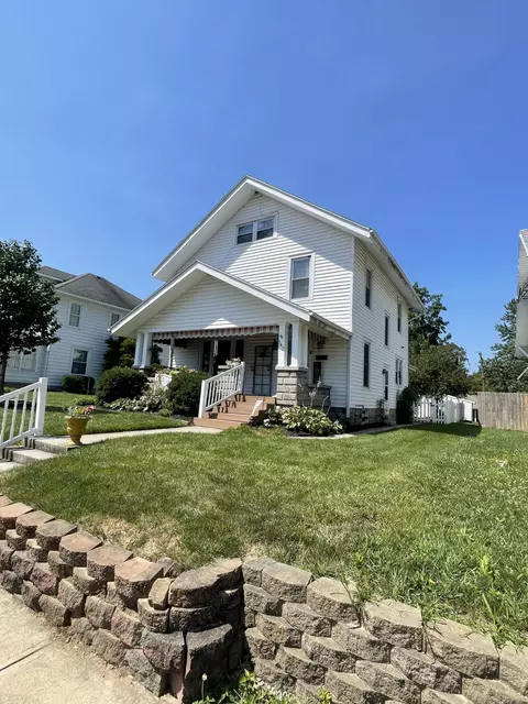 143 Irvington Ave, Bradford, OH 45308