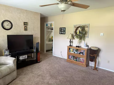 Living - 2933 Lisa Rd, Sidney, OH 45365 photo 2 of 2