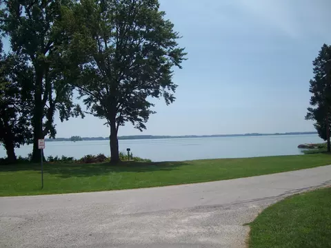 106 Pershing St, Celina, OH 45822 photo 5