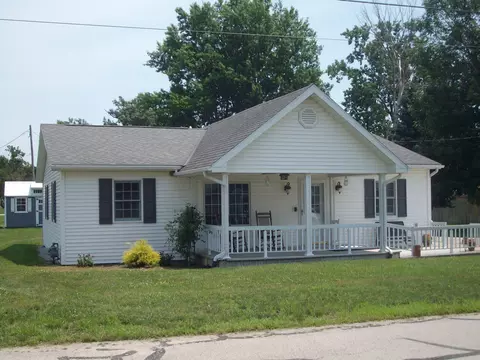 106 Pershing St, Celina, OH 45822 photo 3