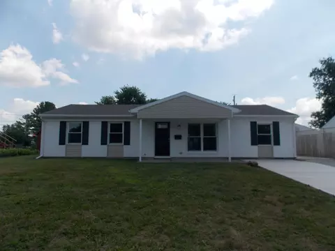 58 Carlotta St, New Carlisle, OH 45344
