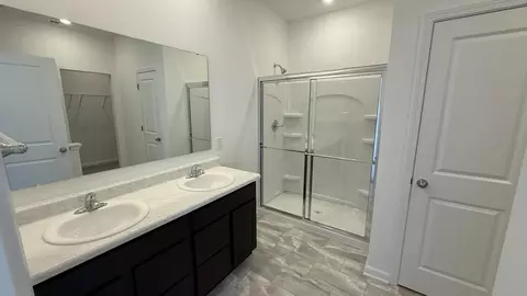 Bath - 4001 Chakeres Ave, Springfield, OH 45505 photo 1 of 2