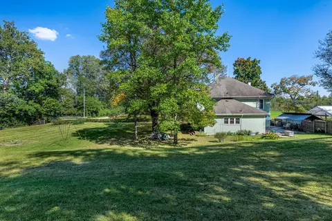 Exterior - 2375 Upper Valley Pike, Springfield, OH 45502 photo 7 of 9