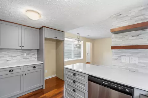 Kitchen - 303 Harbor Dr, Celina, OH 45822 photo 5 of 6