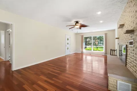 Living - 303 Harbor Dr, Celina, OH 45822 photo 4 of 5