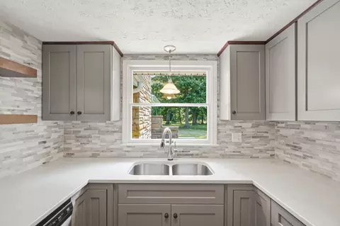 Kitchen - 303 Harbor Dr, Celina, OH 45822 photo 3 of 6