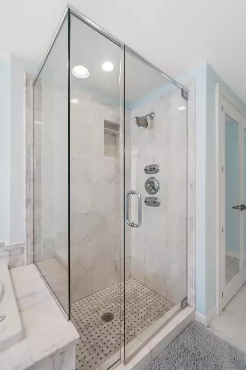 Bath - 303 Harbor Dr, Celina, OH 45822 photo 8 of 9