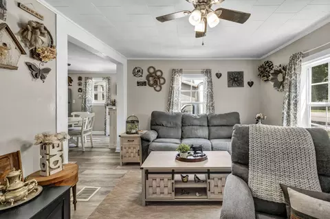 Living - 708 Park St, Sidney, OH 45365 photo 2 of 3