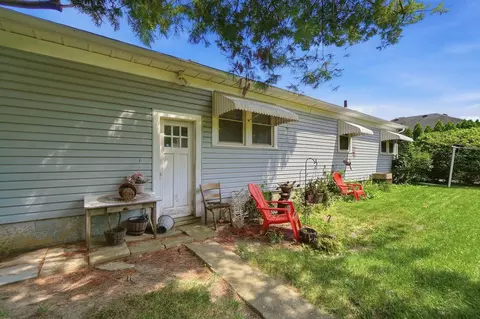 Exterior - 417 Lawnview Ave, Springfield, OH 45505 photo 8 of 12