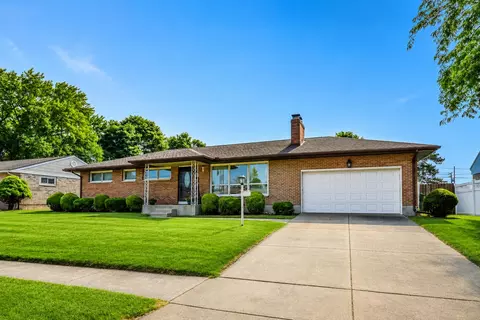 4428 Phoenix Dr, Springfield, OH 45503 photo 2