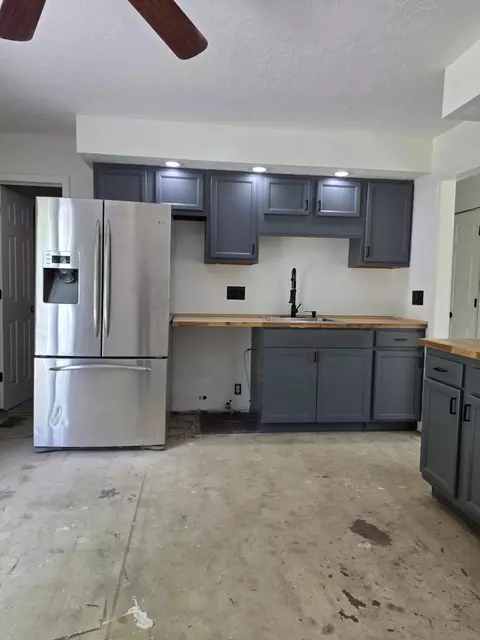 3208 Tackett St, Springfield, OH 45503 photo 4