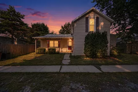 203 N Earl St, Waynesfield, OH 45896