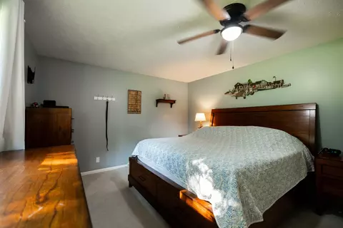 Bedroom - 2630 Shrine Rd, Springfield, OH 45502 photo 5 of 11
