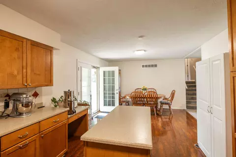 Entry Way - 2630 Shrine Rd, Springfield, OH 45502 photo 1 of 2