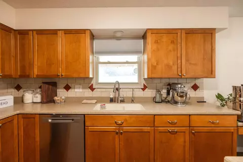 Kitchen - 2630 Shrine Rd, Springfield, OH 45502 photo 4 of 4