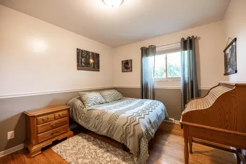 Bedroom - 2630 Shrine Rd, Springfield, OH 45502 photo 8 of 11
