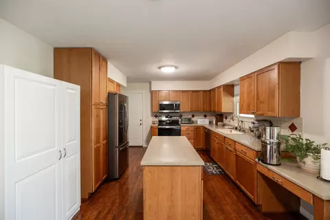 Kitchen - 2630 Shrine Rd, Springfield, OH 45502 photo 1 of 4