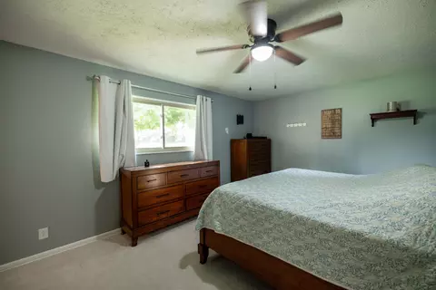 Bedroom - 2630 Shrine Rd, Springfield, OH 45502 photo 3 of 11