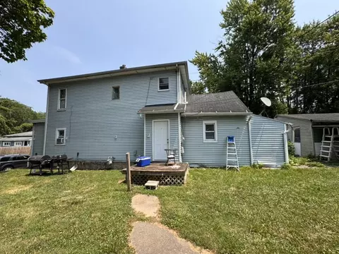 Exterior - 1024 Elder St, Springfield, OH 45505 photo 8 of 9