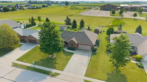 105 Sierra Ln, Arcanum, OH 45304