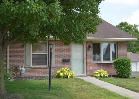 Exterior - 4290 Midfield St, Springfield, OH 45503 photo 3 of 7