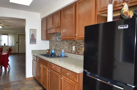 Kitchen - 4290 Midfield St, Springfield, OH 45503 photo 5 of 5
