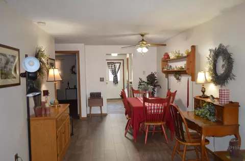 Dining - 4290 Midfield St, Springfield, OH 45503 photo 1 of 6