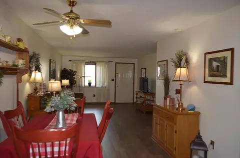 Dining - 4290 Midfield St, Springfield, OH 45503 photo 6 of 6