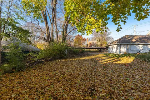Exterior - 24 Bill Edwards Dr, Springfield, OH 45504 photo 1 of 4