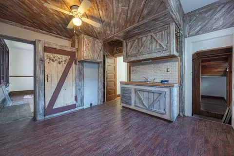 Entry Way - 24 Bill Edwards Dr, Springfield, OH 45504 photo 1 of 2