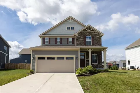 403 Sydney Dr, Tipp City, OH 45371