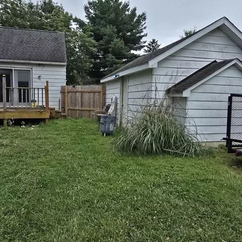 Exterior - 5944 Troy Rd, Springfield, OH 45502 photo 5 of 7