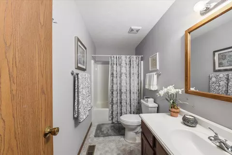 1045 Bradford Dr, Springfield, OH 45503 photo 19