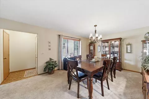 1045 Bradford Dr, Springfield, OH 45503 photo 5