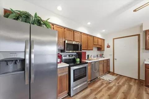 1045 Bradford Dr, Springfield, OH 45503 photo 9