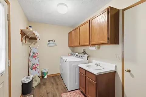 1045 Bradford Dr, Springfield, OH 45503 photo 24