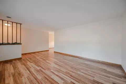 Living - 5326 W Ridgewood Rd, Springfield, OH 45503 photo 3 of 7