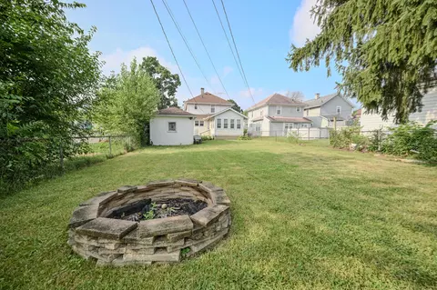 Exterior - 1824 Warder St, Springfield, OH 45503 photo 11 of 12