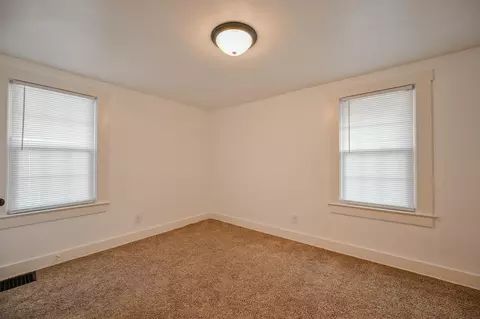 Bedroom - 1824 Warder St, Springfield, OH 45503 photo 4 of 5