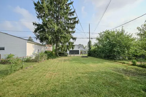 Exterior - 1824 Warder St, Springfield, OH 45503 photo 12 of 12