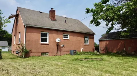Exterior - 1233 Bellefair Ave, Springfield, OH 45506 photo 2 of 2