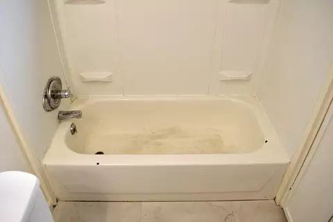 Bath - 1233 Bellefair Ave, Springfield, OH 45506 photo 2 of 2