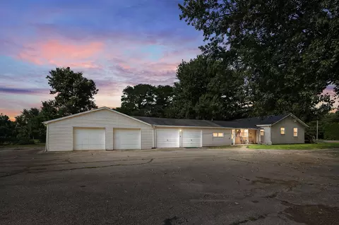 5890 Springfield Xenia Rd, Springfield, OH 45502