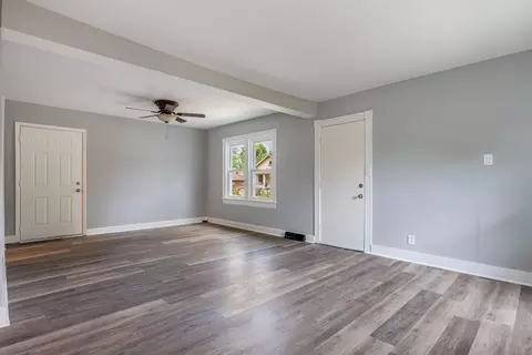 Living - 620 E Cecil St, Springfield, OH 45503 photo 3 of 6