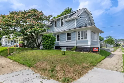 Exterior - 620 E Cecil St, Springfield, OH 45503 photo 1 of 7